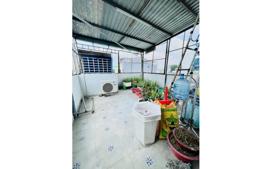 Bán nhà Quận 12, Nhà đẹp 3 tầng 104m2, KV Trung Tâm, Mặt tiền Trương Thị Hoa Q12, Nhỉnh 9 Tỷ, Còn Thương lượng